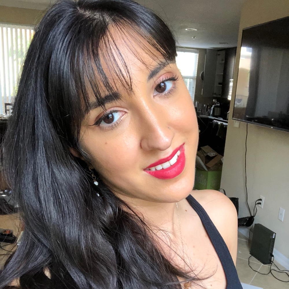 Meet your Posher, Amanda